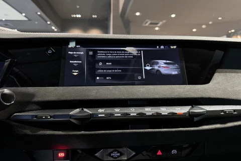 DS Nº4 E-Tense 215 Étoile Alcantara@