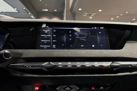 DS Nº4 E-Tense 215 Étoile Alcantara@