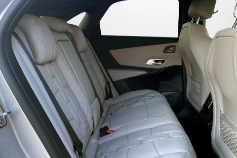 DS 7 PLUG-IN HYBRID 225 ÉTOILE