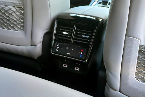 DS 7 PLUG-IN HYBRID 225 ÉTOILE