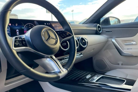 Mercedes-Benz CLA CLA 200 D DCT