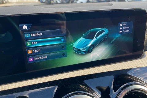 Mercedes-Benz CLA CLA 200 D DCT