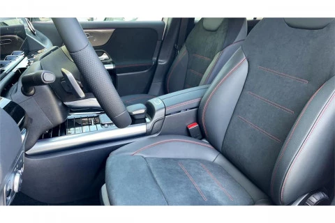 Mercedes-Benz GLA GLA 180