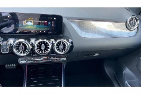 Mercedes-Benz GLA GLA 180