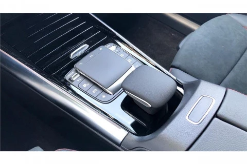 Mercedes-Benz GLA GLA 180