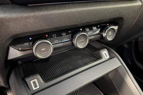 Citroën C4 Hybrid 145 ë-DCS6 Collection