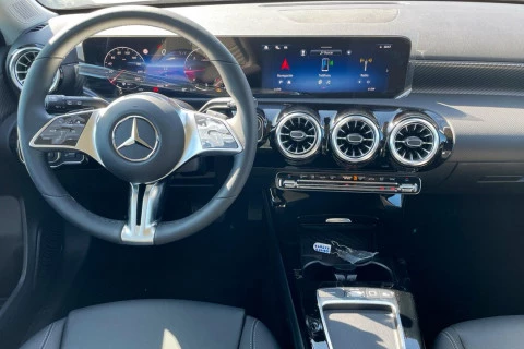 Mercedes-Benz Clase A A 250 e con tecnología híbrida EQ