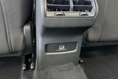 Citroën C4 X Hybrid 145 ë-DCS6 Business Edition