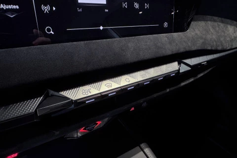 DS Nº4 Hybrid 145 Étoile Alcantara@