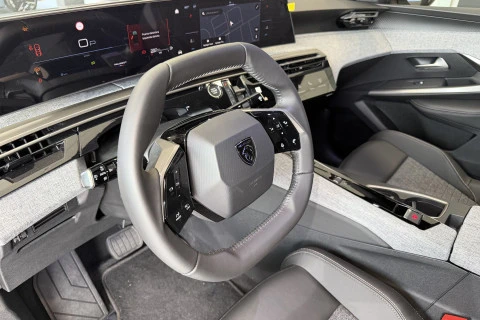 Peugeot 3008 Hybrid 1.2 107KW Allure eDCS6