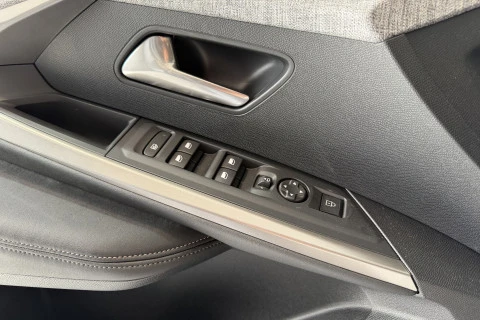 Peugeot 3008 Hybrid 1.2 107KW Allure eDCS6