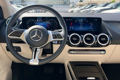 Mercedes-Benz GLA GLA 200 D