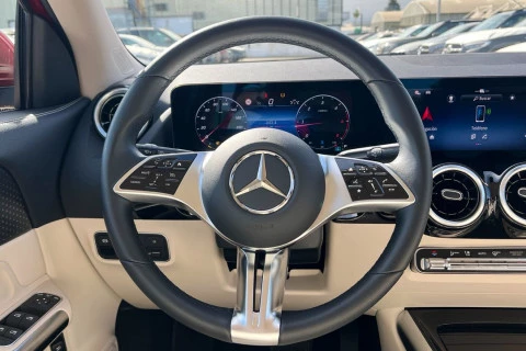 Mercedes-Benz GLA GLA 200 D