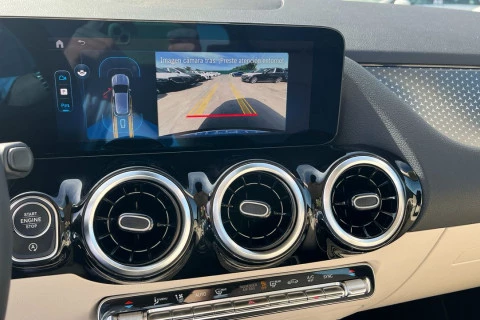 Mercedes-Benz GLA GLA 200 D