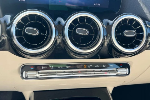 Mercedes-Benz GLA GLA 200 D