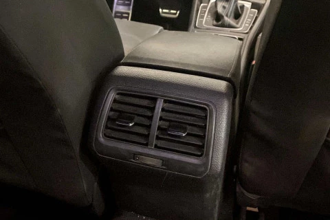 Volkswagen Golf 1.6 TDI 105cv DPF DSG Sport