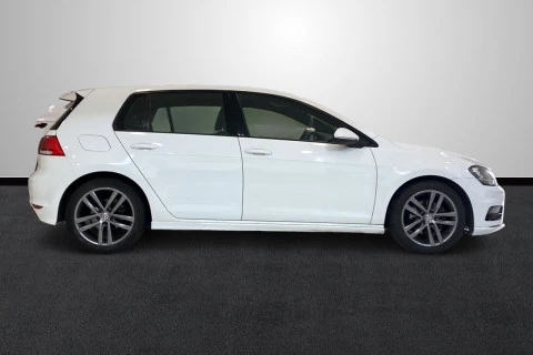 Volkswagen Golf 1.6 TDI 105 DSG Advance BMotion Tech