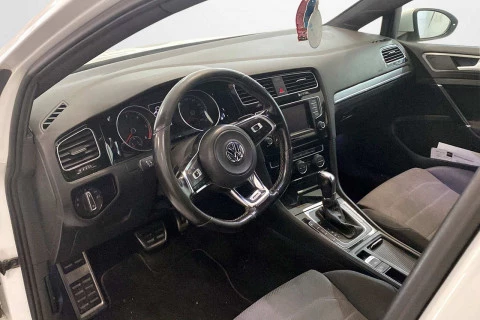 Volkswagen Golf 1.6 TDI 105 DSG Advance BMotion Tech