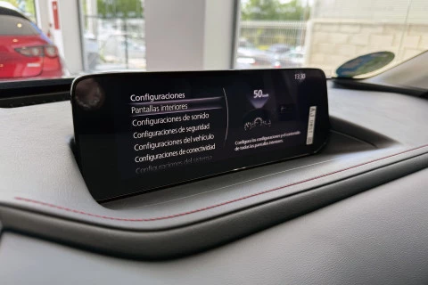 Mazda CX-30 e-SKYACTIV G Homura