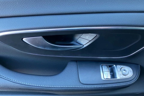 Mercedes-Benz Clase V 300 d Avantgarde Largo