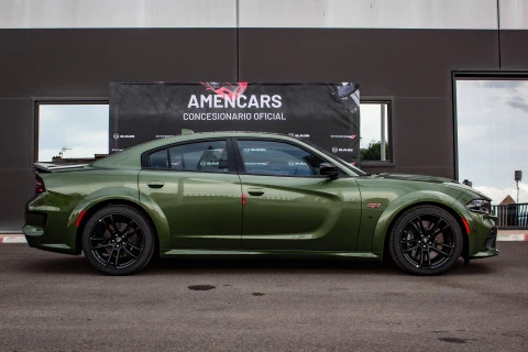 Dodge Charger R/T Scat Pack Widebody