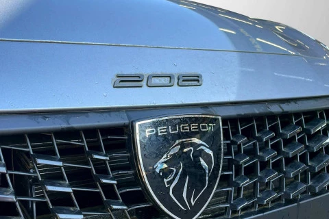Peugeot 208 Style HYBRID 110 eDCS6