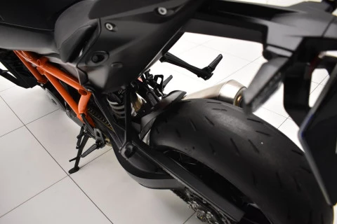 KTM 1390 Super Duke R 