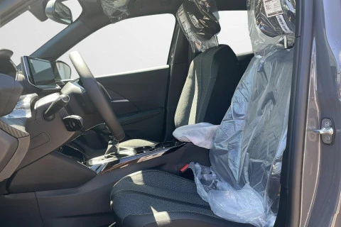 Peugeot 2008 Allure Gasolina 100 S&S 6 Vel. MAN