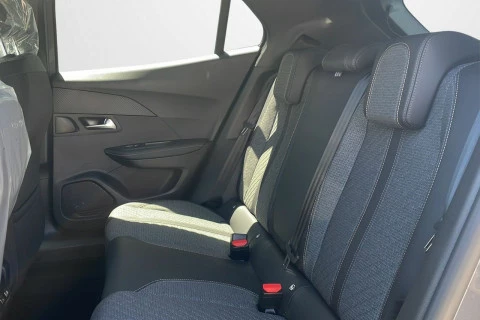 Peugeot 2008 Allure Gasolina 100 S&S 6 Vel. MAN