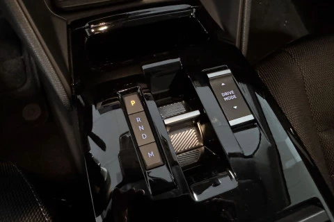 Citroën C4 X Hybrid 145 ë-DCS6 Business Edition