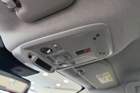 Citroën C4 X Hybrid 145 ë-DCS6 Business Edition