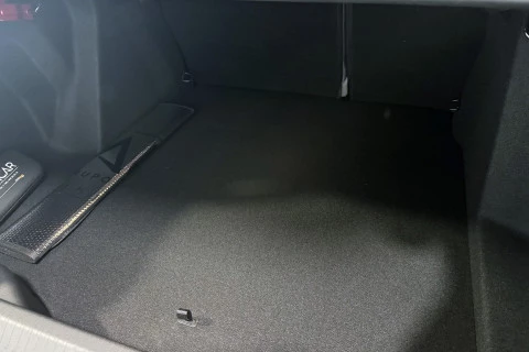 Citroën C4 X Hybrid 145 ë-DCS6 Business Edition