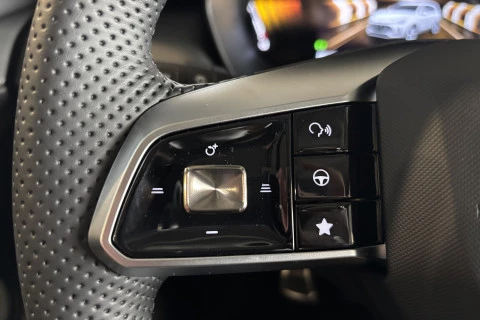 MG ZS Hybrid+ Luxury