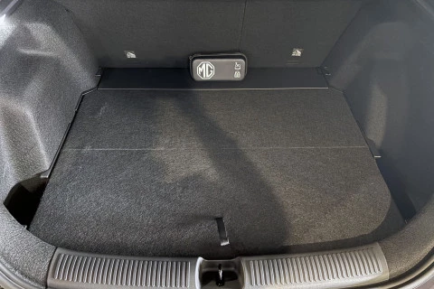 MG ZS Hybrid+ Luxury