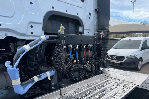 Mercedes-Benz Actros 1845 LS