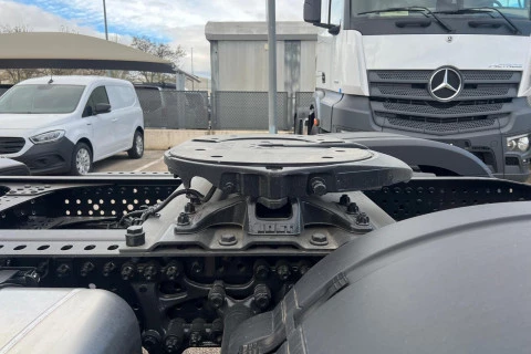 Mercedes-Benz Actros 1845 LS