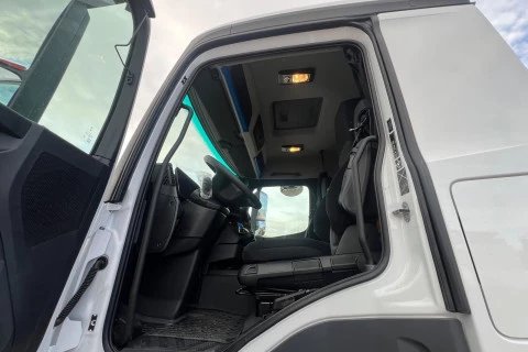 Mercedes-Benz Actros 1845 LS