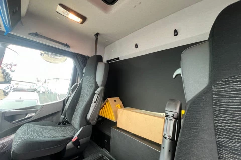 Mercedes-Benz Actros 1845 LS