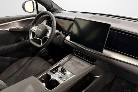 BYD SEALION 7 83 kWh Design AWD