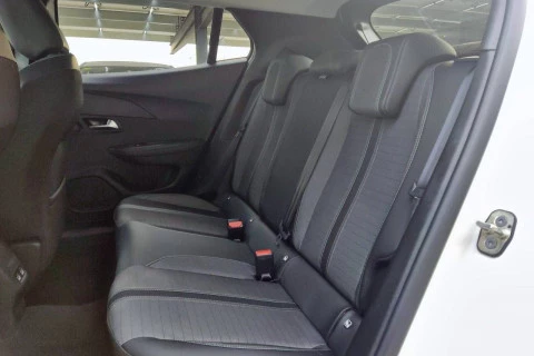 Peugeot 2008 Allure Puretech 130 S&S EAT8