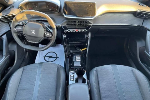 Peugeot 2008 Allure Puretech 130 S&S EAT8