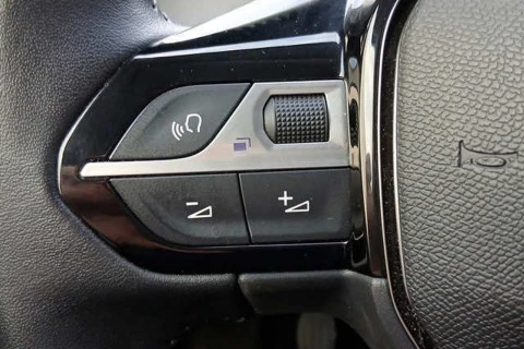 Peugeot 208 Active Puretech 100