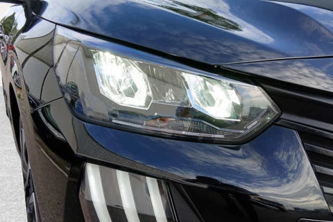 Peugeot 208 Active Puretech 100