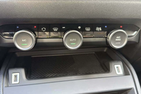 Citroën C4 Hybrid 145 ë-DCS6 Collection