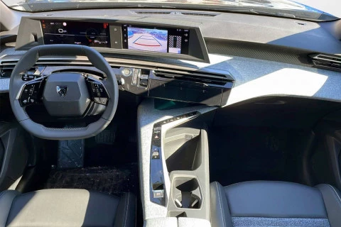 Peugeot 5008 Hybrid 1.2 100KW Allure eDCS6