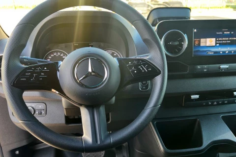 Mercedes-Benz eSprinter Nuevo eSprinter 320 Furgón PRO Largo (81kWh)