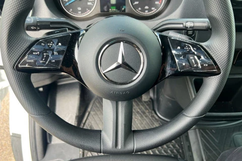 Mercedes-Benz eSprinter eSprinter pro medio 56kw