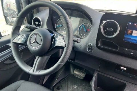 Mercedes-Benz eSprinter eSprinter pro medio 56kw