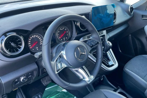 Mercedes-Benz Clase T 180 Largo