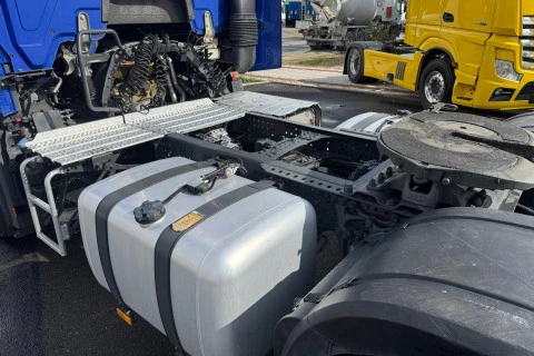 Mercedes-Benz Actros 1845 LS